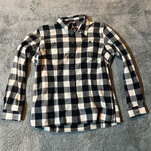 Duluth dark blue checkered women’s flannel